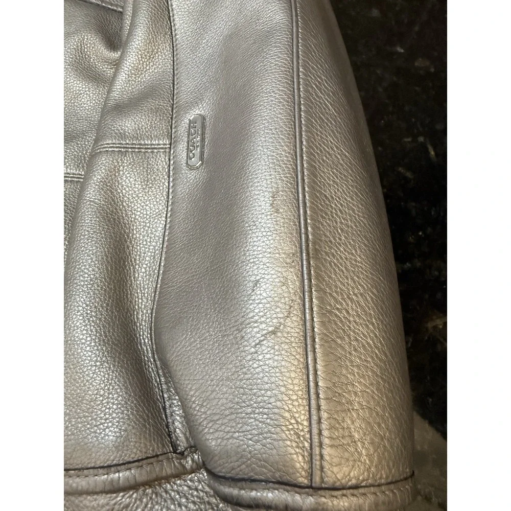 Coach park pebbled